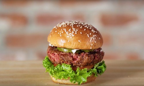 Meatless burger that cooks, smells, and bleeds like beef launches in San Francisco